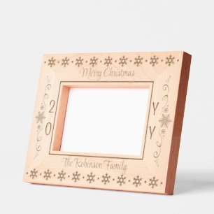 Snowflakes Merry Christmas Family Name   Year Etched Frames