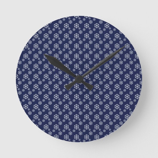 Snowing on Christmas Eve Round Clock (Front)
