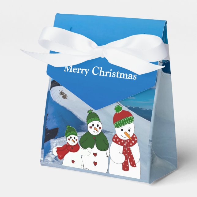 Snowy Mountain With Snowmen Favour Box (Front Side)