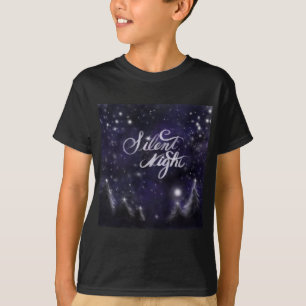 Snowy night scene stars pine trees silent nigt T-Shirt