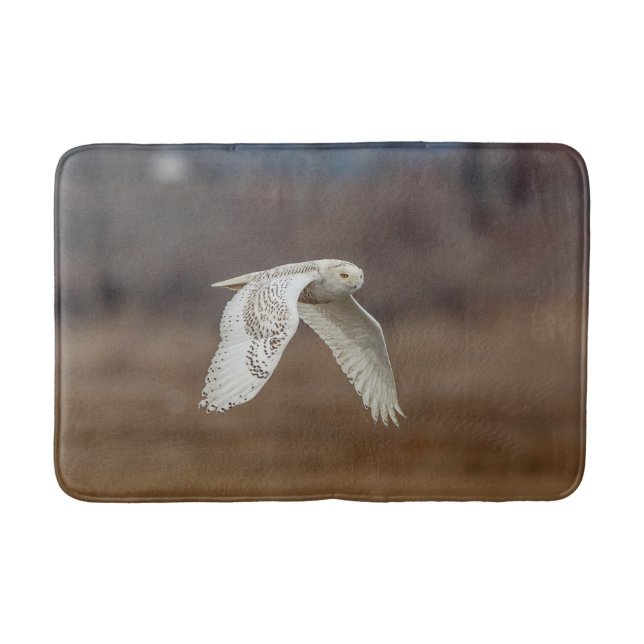Snowy owl in flight bath mat (Front)