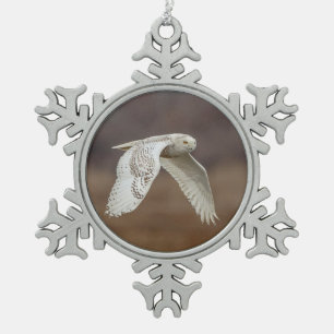 Snowy owl in flight snowflake pewter christmas ornament