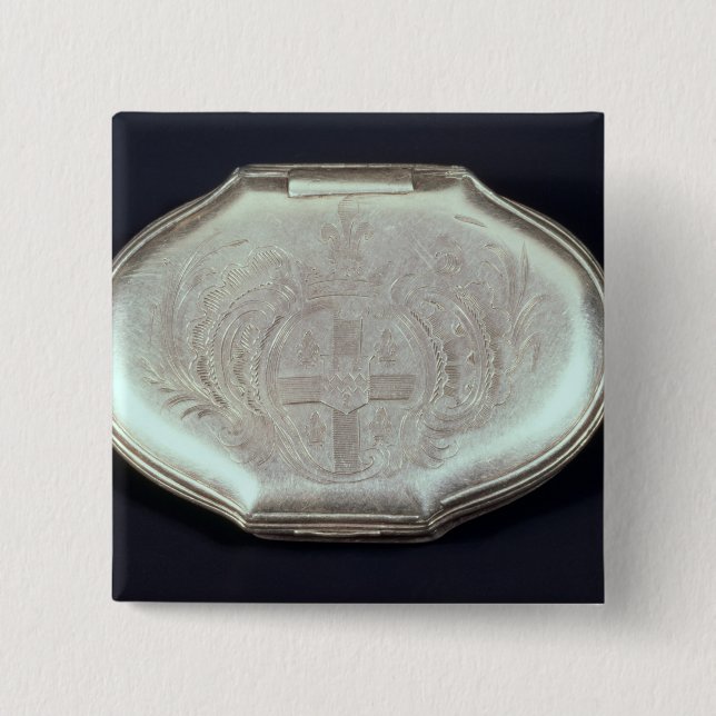 Snuff box embossed with a coat of arms, c.1820 2 inch square button (Front)