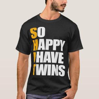 So Happy I Have Twins, Pregnancy Announcement Mom  T-Shirt