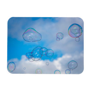 Soap bubbles magnet