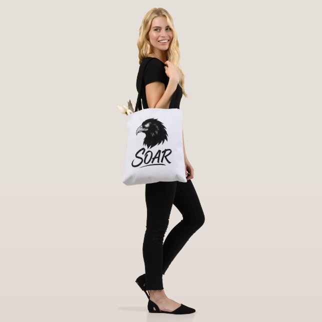 SOAR Flight Spirit Tote Bag (Sur le modèle)