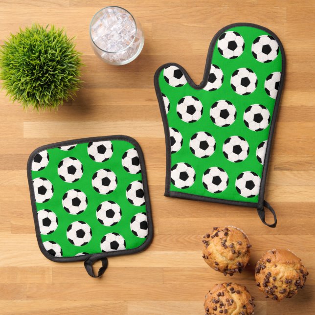Soccer Player Cartoon Football Patterned Oven Mitt & Pot Holder Set (Top Down)