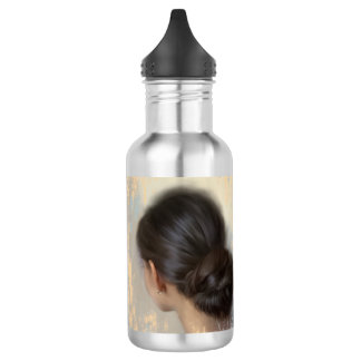 Soft Aesthetic Woman Hair Bun 532 Ml Water Bottle