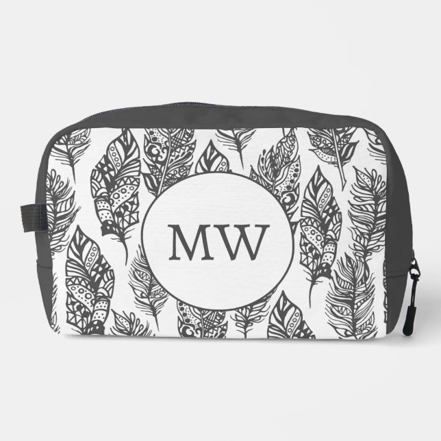 Soft Feathers Doodle 2 Dopp Kit (Front)