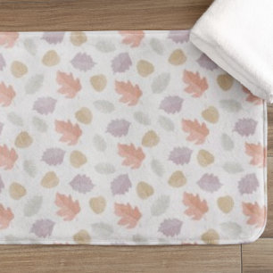 Soft Pastel Fall Leaf Pattern   Minimalist Autumn Bath Mat