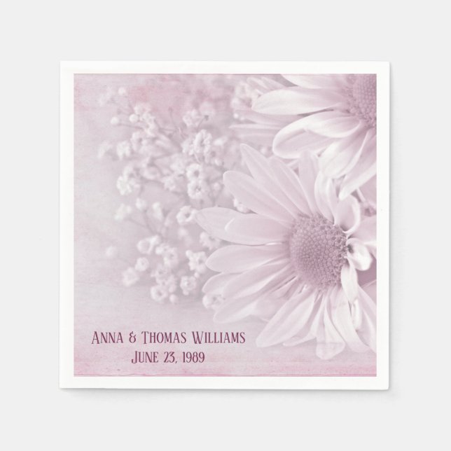 soft pink and white daisy flower napkin (Front)