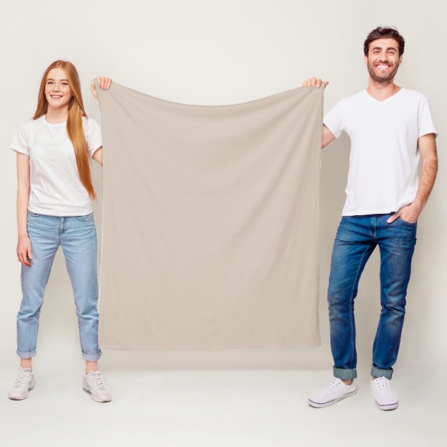 Soft Warm Beige Fleece Blanket for Home Comfort (In Situ)