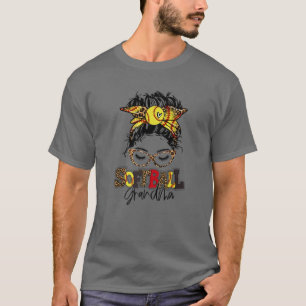 Softball Grandma Leopard Messy Bun Funny Grandma M T-Shirt