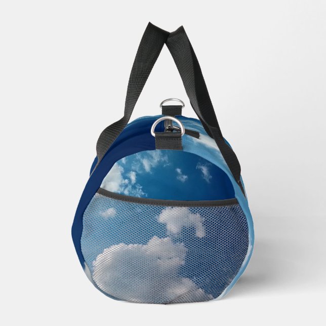 Softness to the clouds duffle bag (Right)