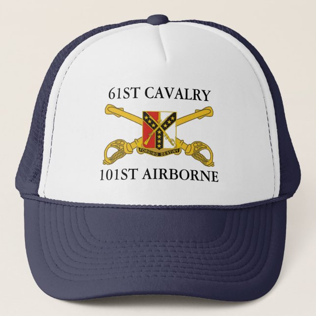 soixante-et-unième CASQUETTE AÉROPORTÉ de (Devant)