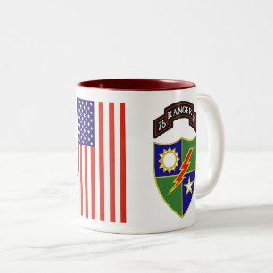 soixante-quinzième Tasse à deux tons de régiment