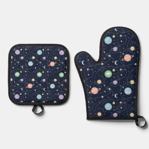 Solar System Planets Seamless Pattern Oven Mitt & Pot Holder Set