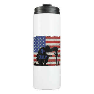 Soldier kneeling silhouette and American flag Thermal Tumbler