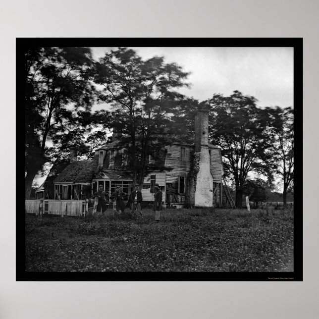 Soldiers at the Augustine Moore House in Yorktown Poster (Front)