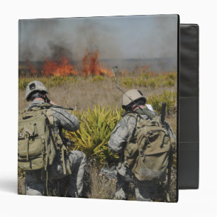 Soldiers call in information binder