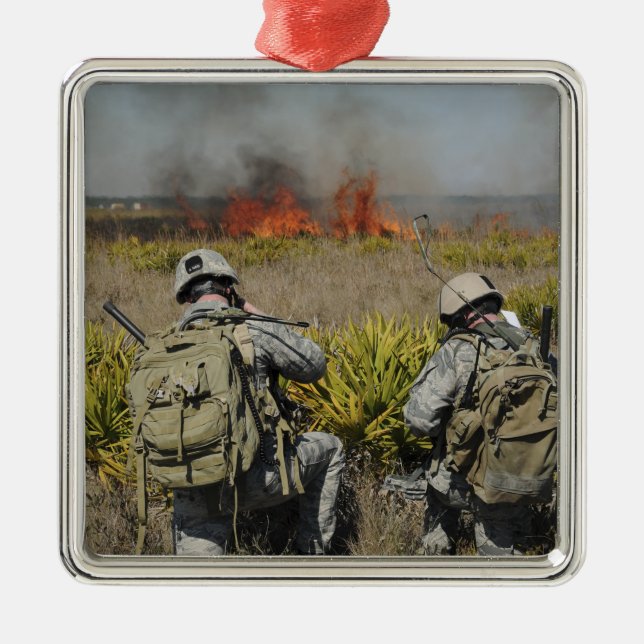 Soldiers call in information metal ornament (Front)
