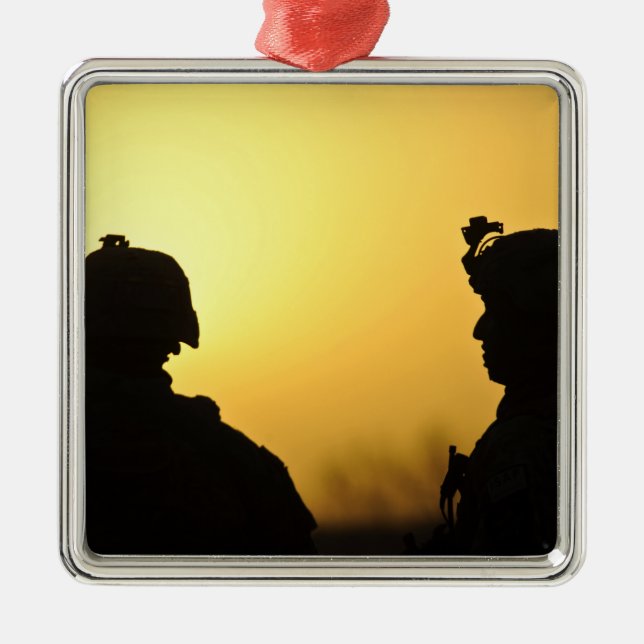 soldiers metal ornament (Front)