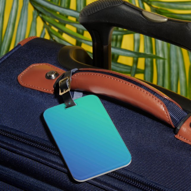 Solid Colour American Luggage Tag (Front Insitu 1)