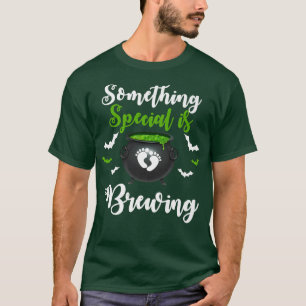 Something Special is Brewing Halloween Pregnancy B T-Shirt