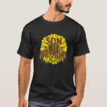 Son Of The Birthday Queen Mommy's Bday Party T-Shirt<br><div class="desc">Sunflower Theme Birthday Matching Clothing Ideas. Son Of The Birthday Queen Mommy's Bday Party. An amazing clothes birthday design for my mom. Family member group B-day sunflowers lover themed outfit. Wish a happy birthday to your mama with this sunflower graphic apparel.</div>
