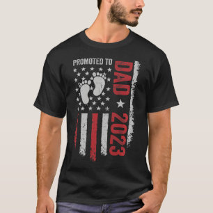 Soon to Be Dad New Dad Promoted to Daddy 2023 Long T-Shirt