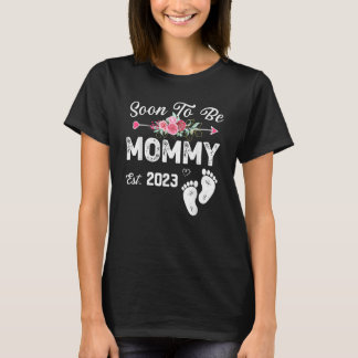 Soon To Be Mommy 2023 Floral Baby Pregnancy Announ T-Shirt