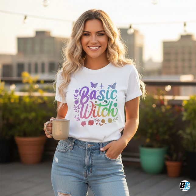 Sorcière de base moderne femmes Halloween T-shirt (Créateur téléchargé)