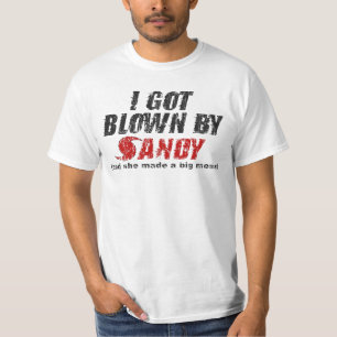 Soufflé par Sandy a affligé le T-shirt de Sandy