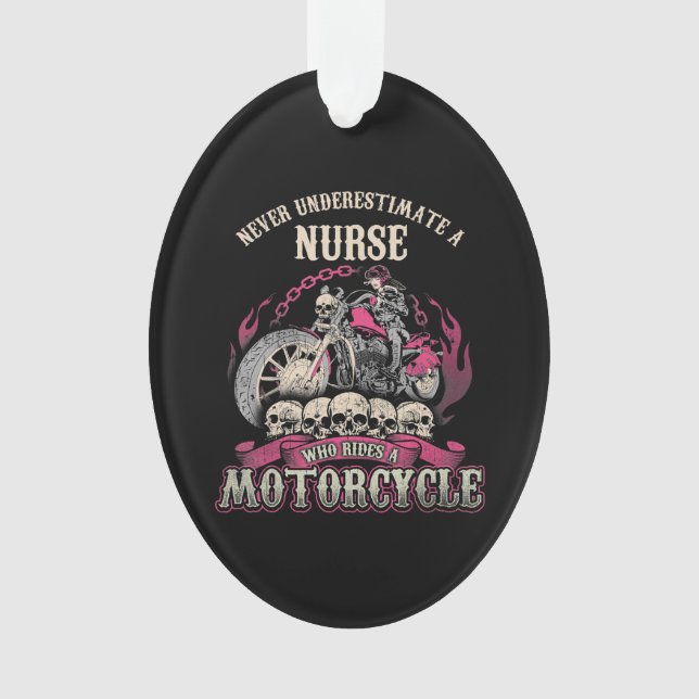 Sous-estimer l'infirmière qui conduit le moto moto (devant)