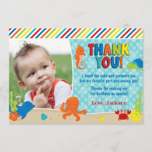 Sous le carte de remerciements d'anniversaire de