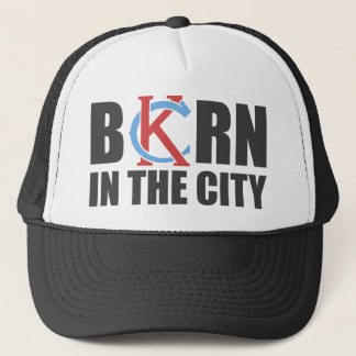 SOUTENU DANS LE CASQUETTE DE LA VILLE KC
