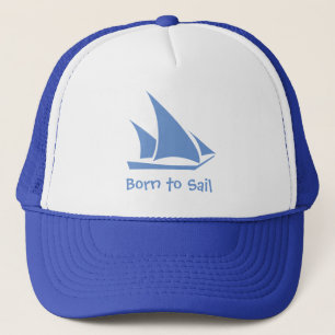 Soutenu pour naviguer. Un casquette pour le marin