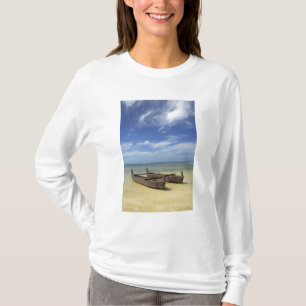 South Pacific, French Polynesia, Moorea. T-Shirt