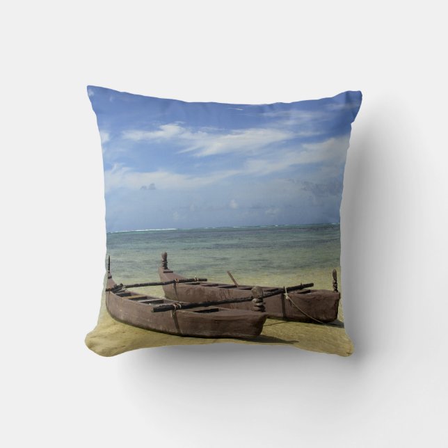 South Pacific, French Polynesia, Moorea. Throw Pillow (Front)