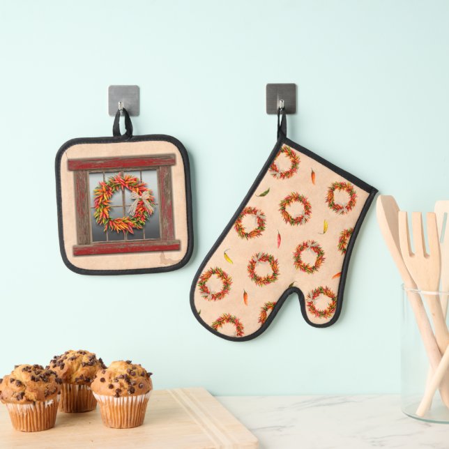 Southwest Red Weathered Window and Chile Wreaths Oven Mitt & Pot Holder Set (Insitu(Hanging))