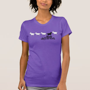 Soyez T-shirt noir différent de dames de sommeil