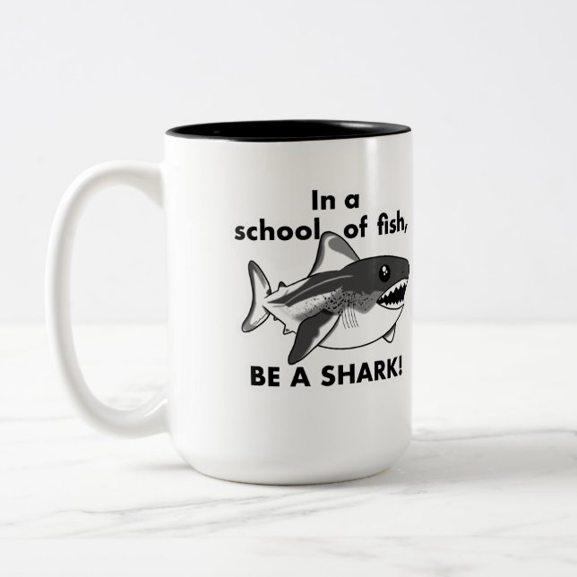 Soyez un requin Mug (Gauche)