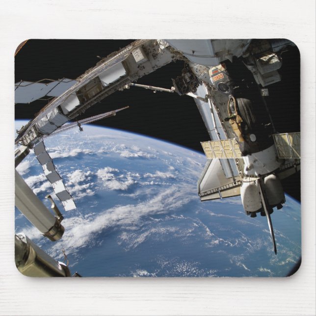 Space Shuttle Atlantis and a Soyuz spacecraft Mouse Pad (Front)
