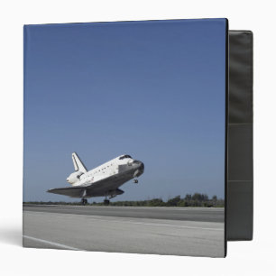 Space shuttle Atlantis approaching Runway 33 Binder