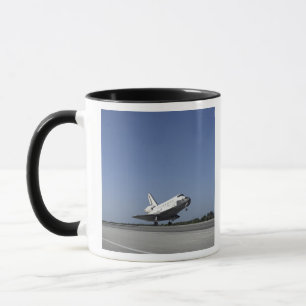 Space shuttle Atlantis approaching Runway 33 Mug