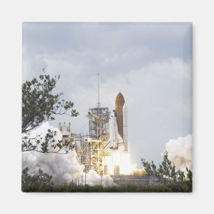 Space Shuttle Atlantis lifts off 3 Magnet