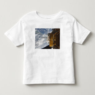 Space Shuttle Atlantis' payload bay backdropped Toddler T-shirt