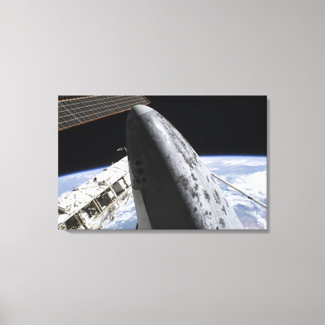 Space Shuttle Discovery 14 Canvas Print (Front)