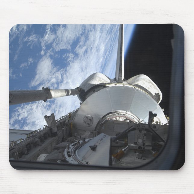 Space Shuttle Discovery 9 Mouse Pad (Front)