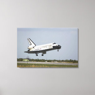 Space Shuttle Discovery approaches landing 3 Canvas Print